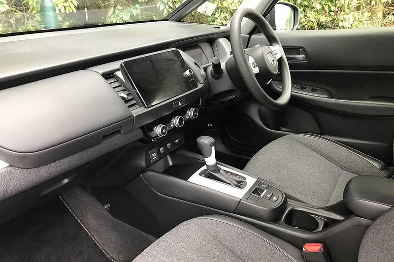 Used Honda Jazz Hybrid 109 HP (80 kW) 2022 Crystal black Hatchback