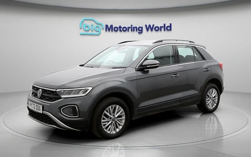 Used VW T-Roc Life 110 HP (80 kW) 2024 SUV