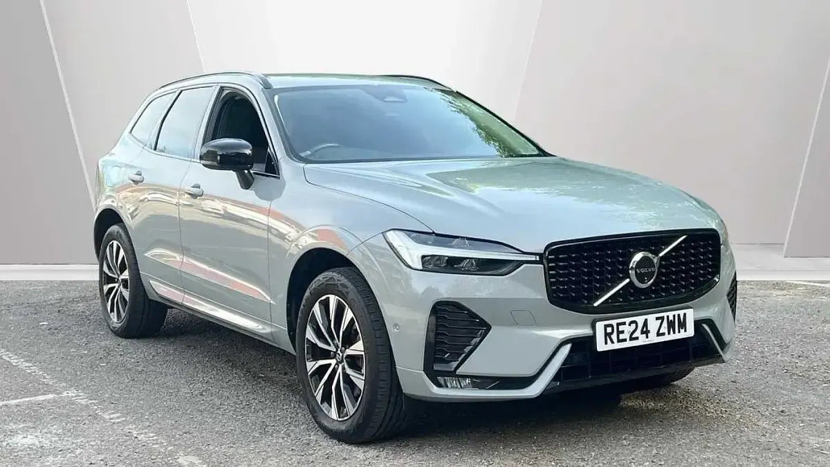 Used Volvo XC60 Plus 250 HP (183 kW) 2024 Grey SUV