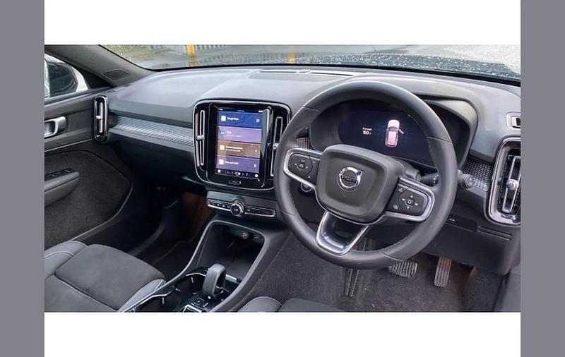 Used Volvo XC40 Plus 194 HP (142 kW) 2024 Black SUV