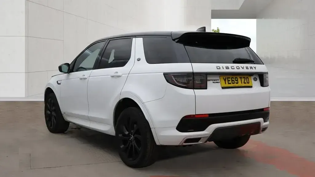 Used Land Rover Discovery Sport SE Dynamic 180 HP (132 kW) 2019 White SUV