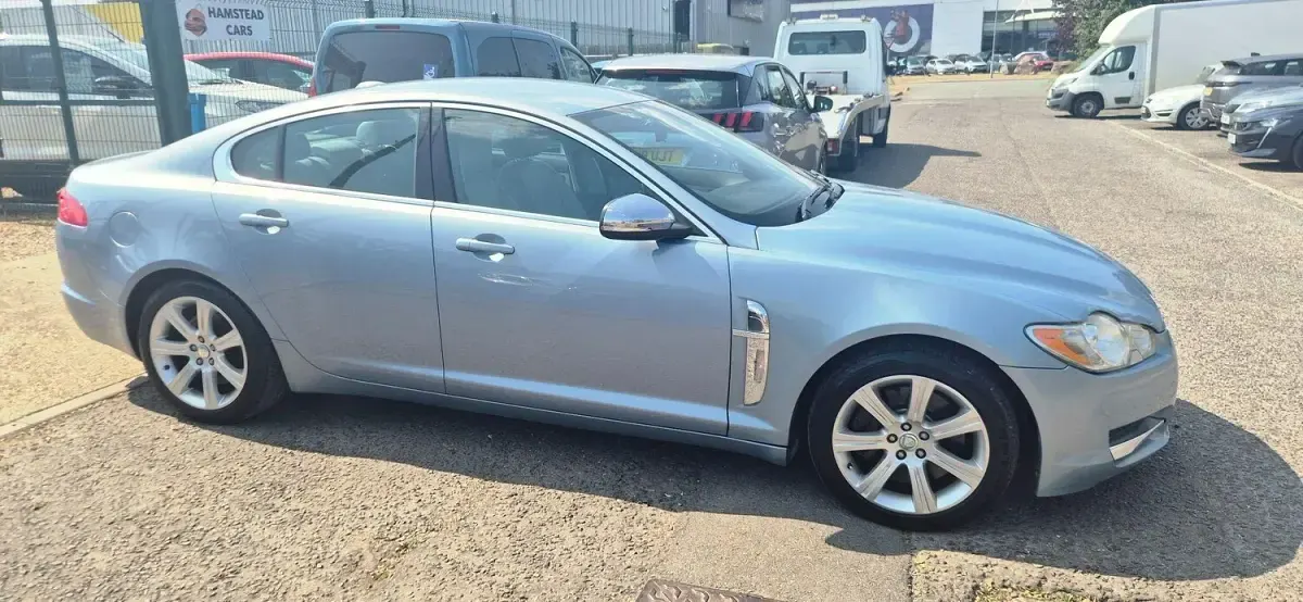 Used Jaguar XF Luxury 2010 Blue Sedan