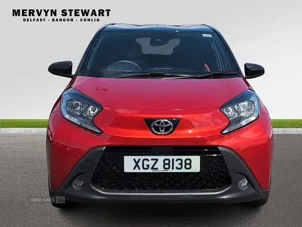 Used Toyota Aygo X 72 HP (52 kW) 2022 Red SUV