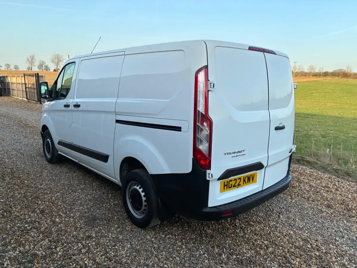 Usado Ford Transit Custom S 105 HP (77 kW) 2022 Branco Van