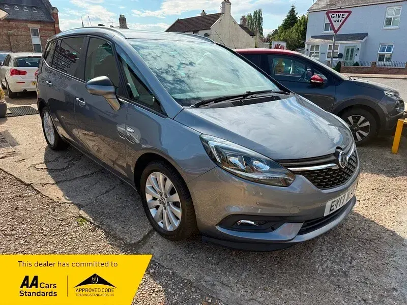 Used Vauxhall Zafira SRi 134 HP (98 kW) 2017 Grey MPV