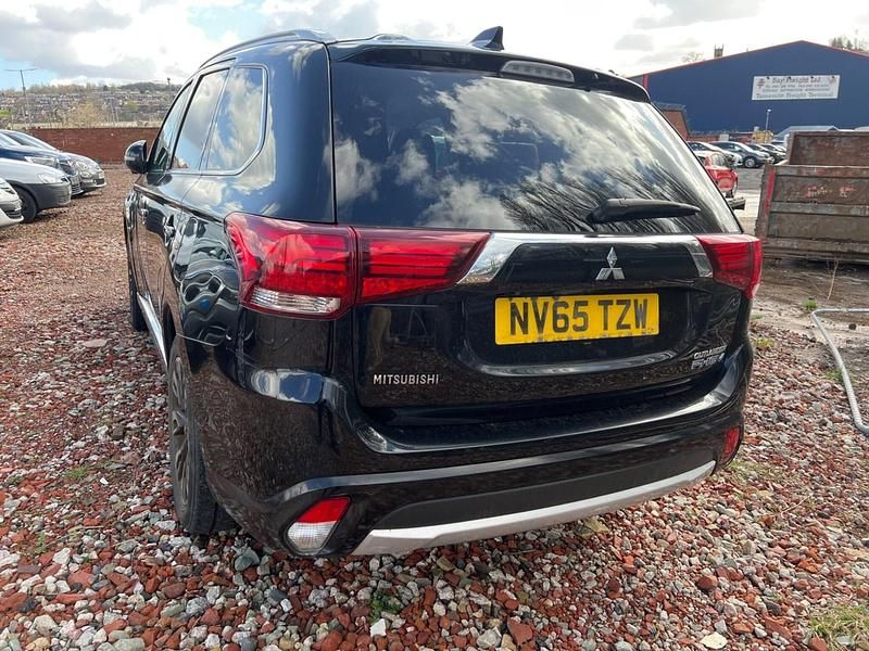 Used Mitsubishi Outlander P-HEV 2016 Black Estate