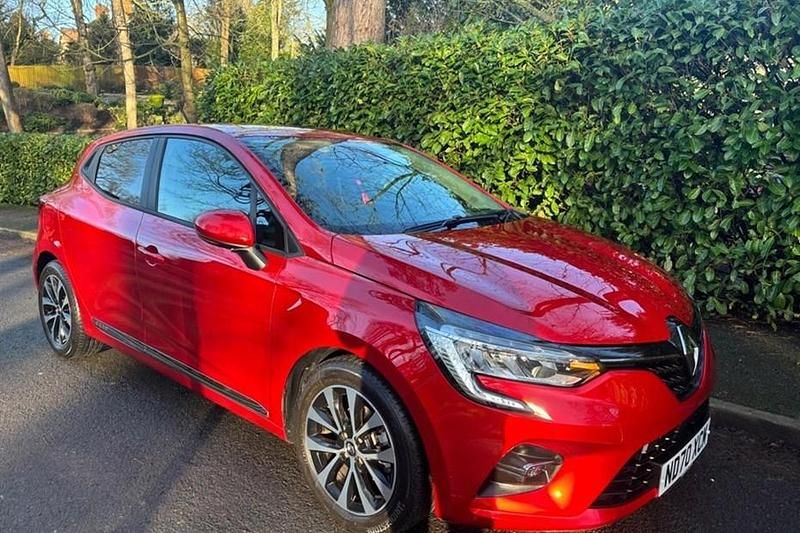 Used Renault Clio V Iconic 2021 Red Hatchback