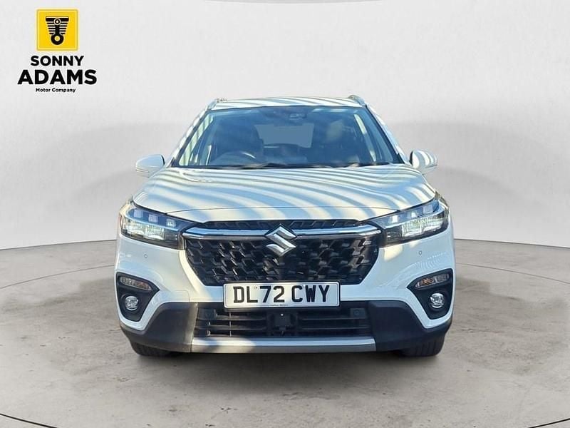 Used Suzuki SX4 115 HP (84 kW) 2023 White Hatchback