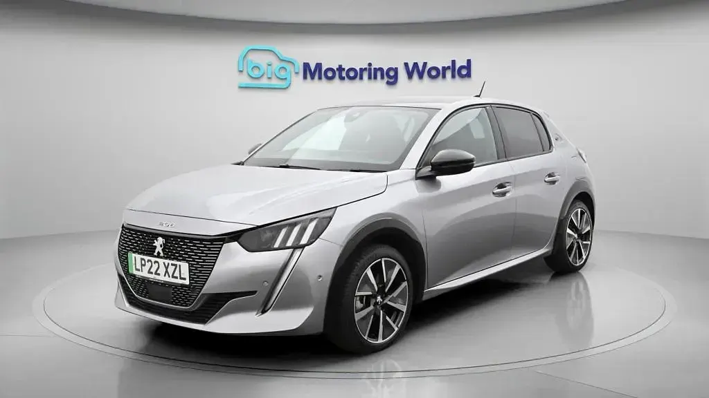 Used Peugeot e-208 GT 100 kW (136 HP) 2022 Hatchback