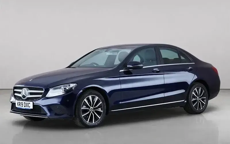 Used Mercedes C200 SE 184 HP (135 kW) 2019 Blue Sedan