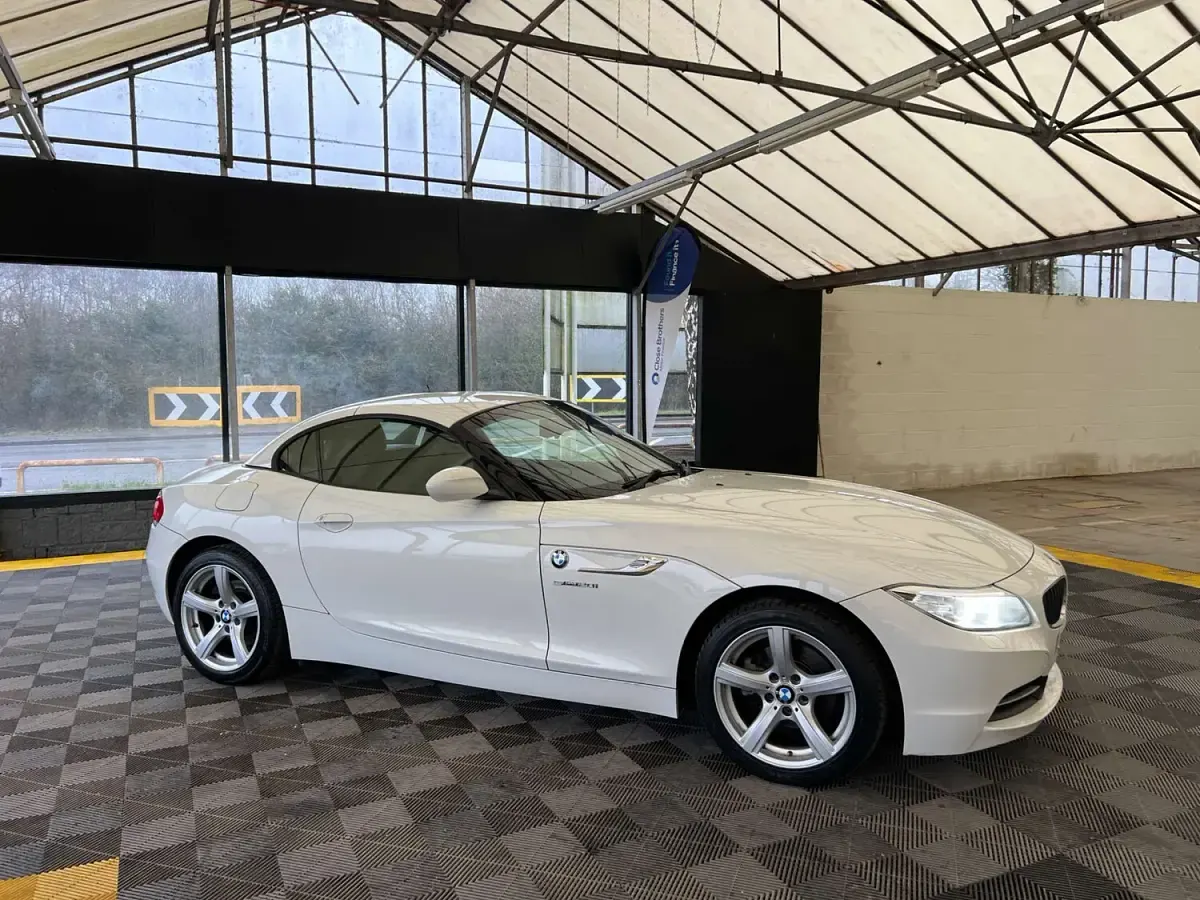 Used BMW Z4 Luxury Line 2016 White Cabriolet