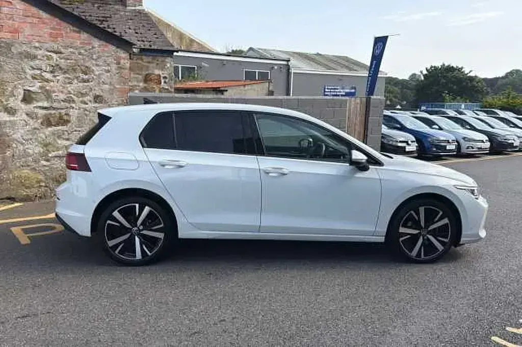 Used VW Golf VIII 150 HP (110 kW) 2025