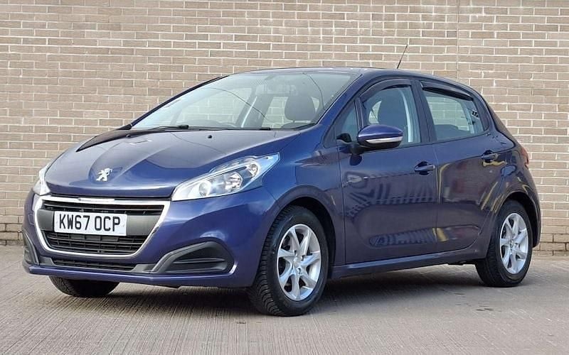 Used Peugeot 208 Active 82 HP (60 kW) 2018 Blue Hatchback