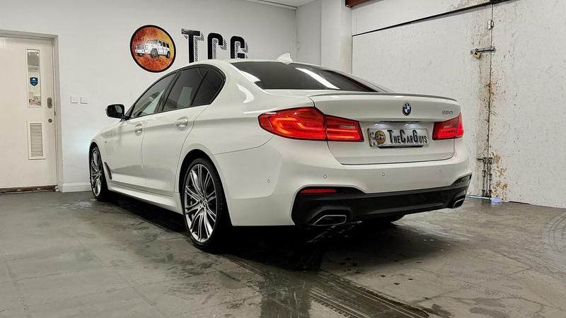 Used BMW 530 M Sport 252 HP (185 kW) 2019 White Sedan