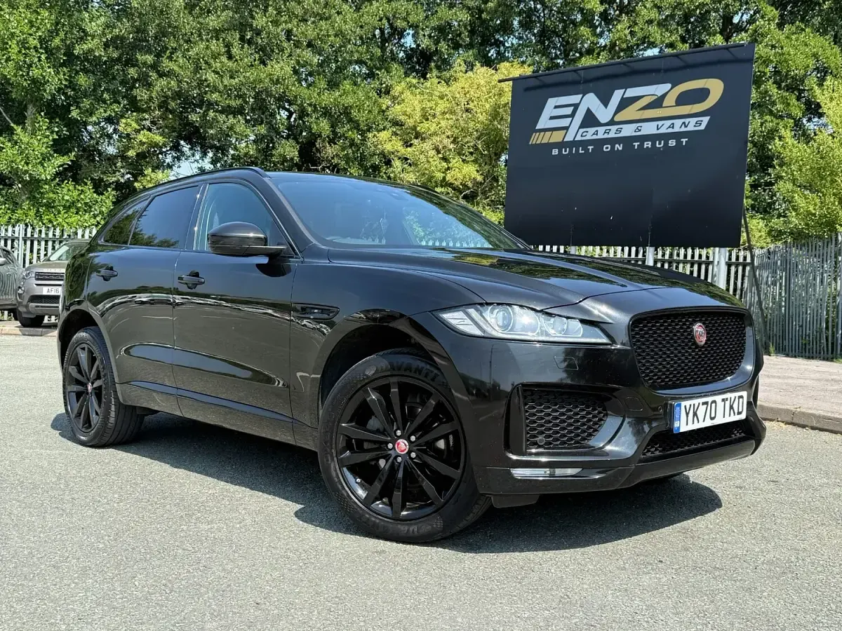 Used Jaguar F-Pace Chequered Flag 180 HP (132 kW) 2020 Black SUV