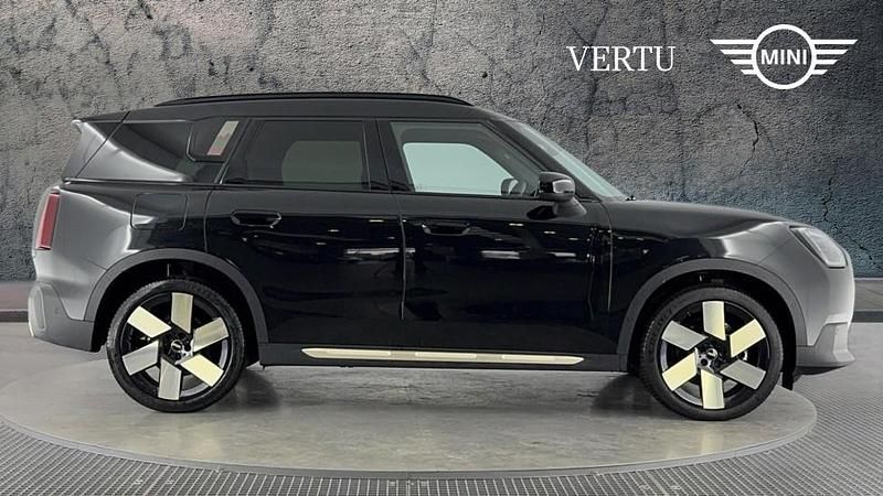 Used Mini Countryman Exclusive 170 HP (125 kW) 2024 Black SUV