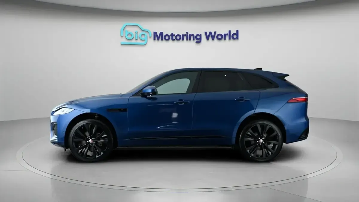 Used Jaguar F-Pace R-Dynamic 201 HP (147 kW) 2021 Blue SUV