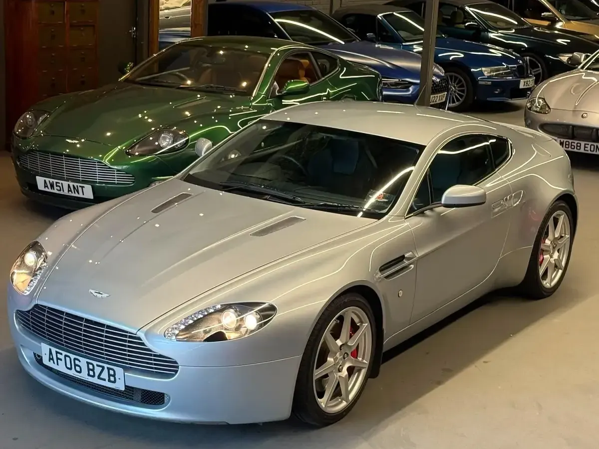 Used Aston Martin Vantage 380 HP (279 kW) 2006 Silver Coupe