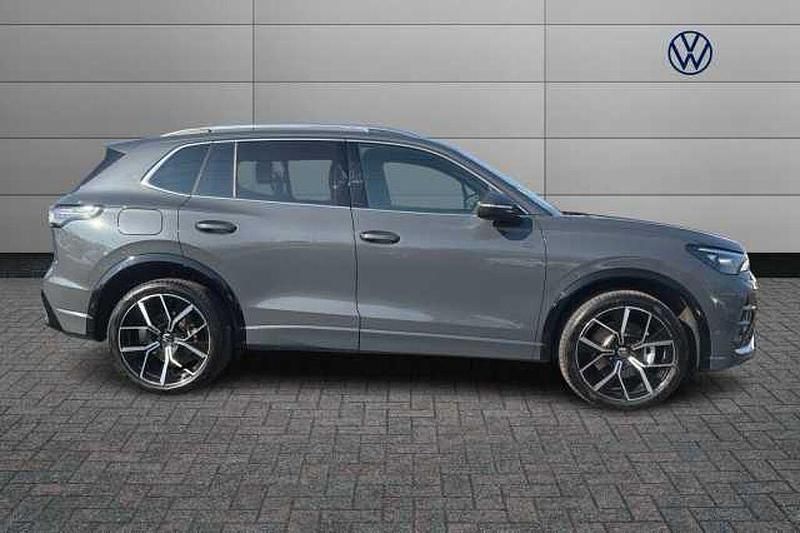 Used VW Tiguan R-line 272 HP (200 kW) 2025 Grey SUV