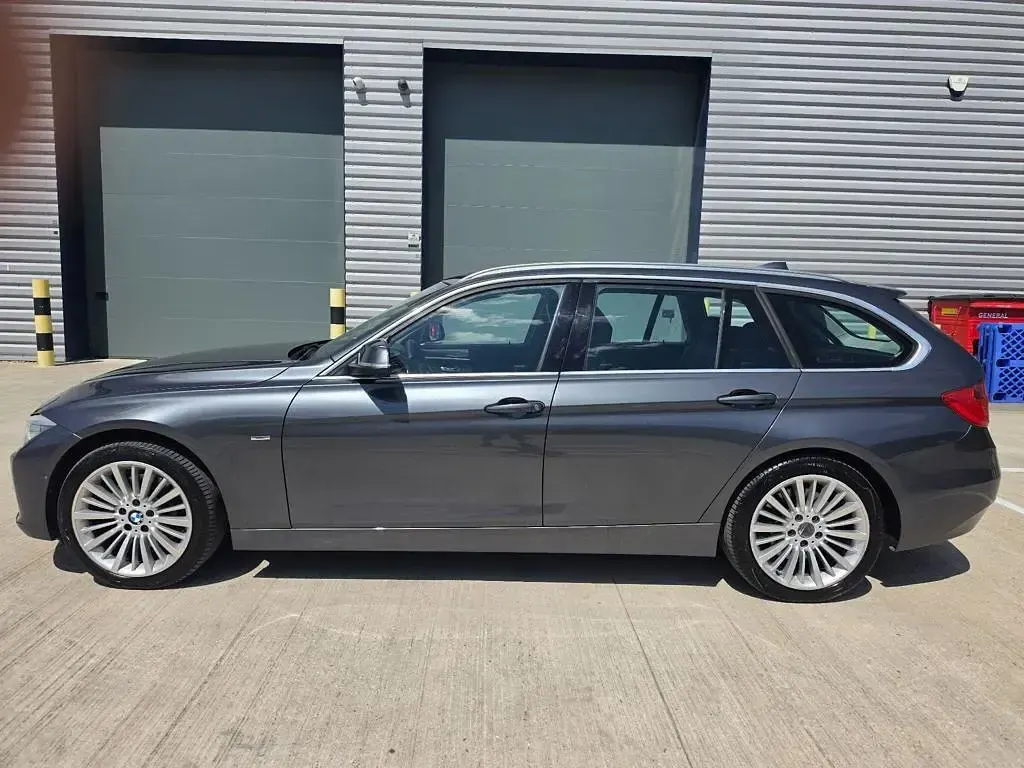 Used BMW 330 Luxury Line 2013 Estate