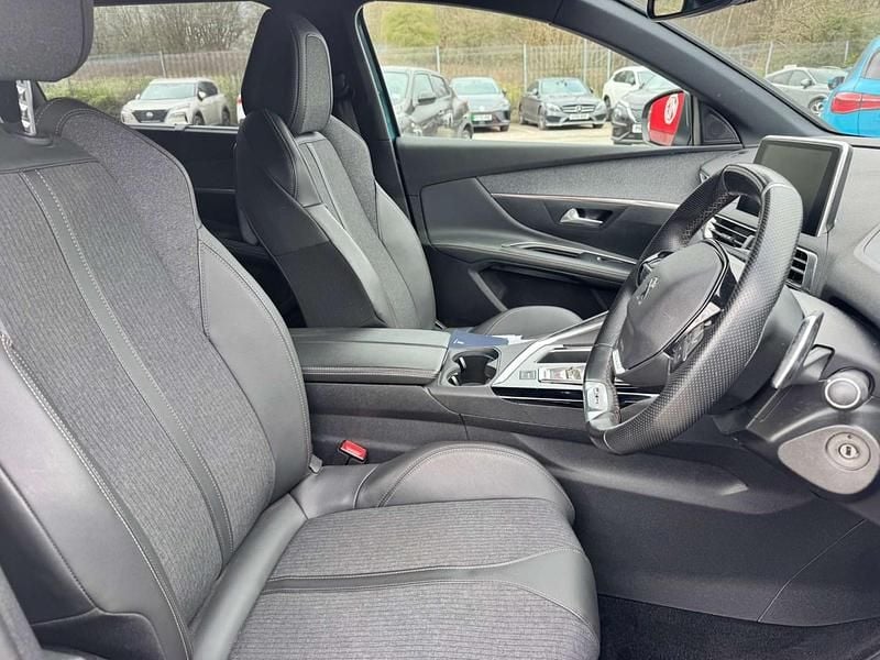 Used Peugeot 5008 GT-line 130 HP (95 kW) 2021 Green SUV