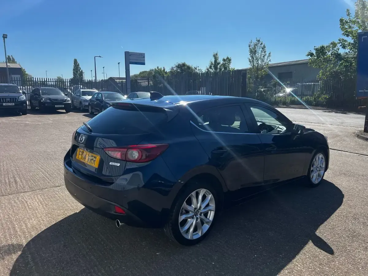 Usado Mazda 3 Inclusive 2014 Azul Citadino