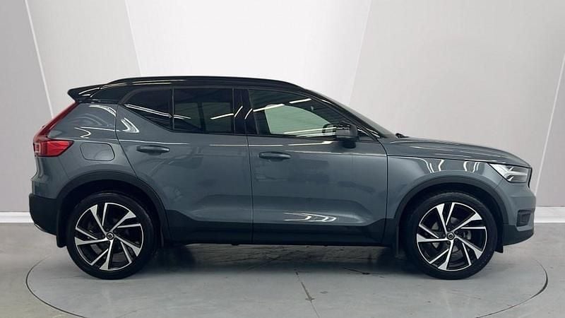 Used Volvo XC40 R-Design Pro 150 HP (110 kW) 2019 Grey SUV