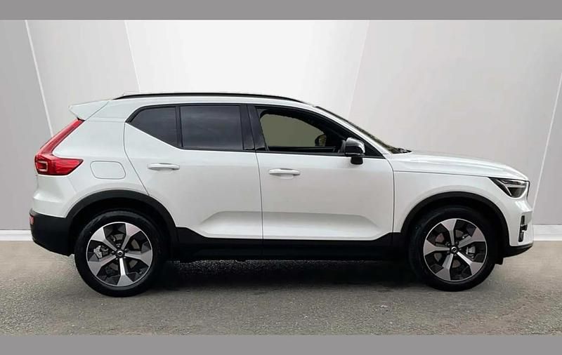 New Volvo XC40 Plus 161 HP (118 kW) 2026 Silver SUV