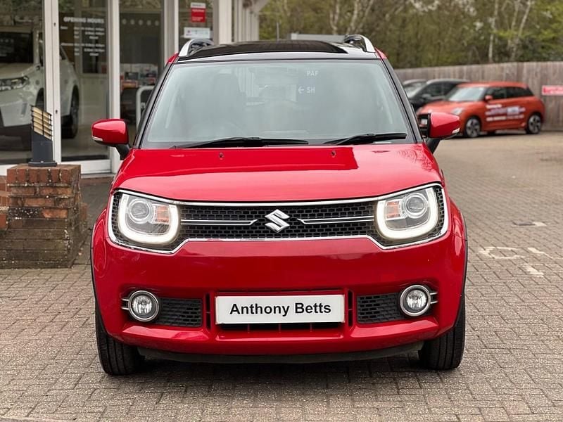 Used Suzuki Ignis SZ5 90 HP (66 kW) 2017 Red/black SUV
