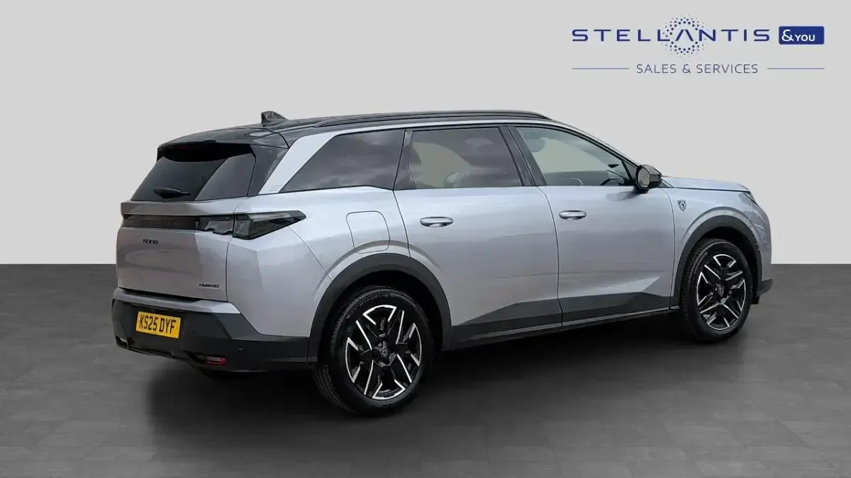 Used Peugeot 5008 GT 134 HP (98 kW) 2025 Grey SUV