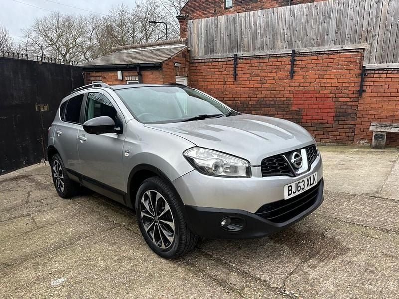 Used Nissan Qashqai 360º 110 HP (80 kW) 2013 Silver SUV