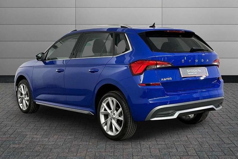 Usado Skoda Kamiq SE L Executive 108 HP (79 kW) 2022 Azul SUV