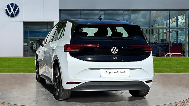 Used VW ID.3 Pro Performance 150 kW (204 HP) 2021 Glacier white metallic black Hatchback