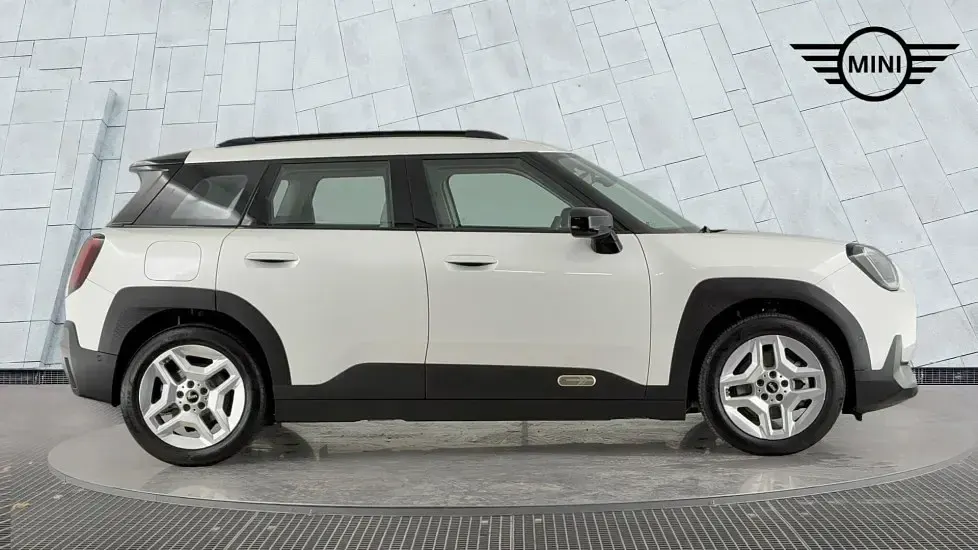 Używany Mini Aceman 133 kW (181 KM) 2025 Biały SUV