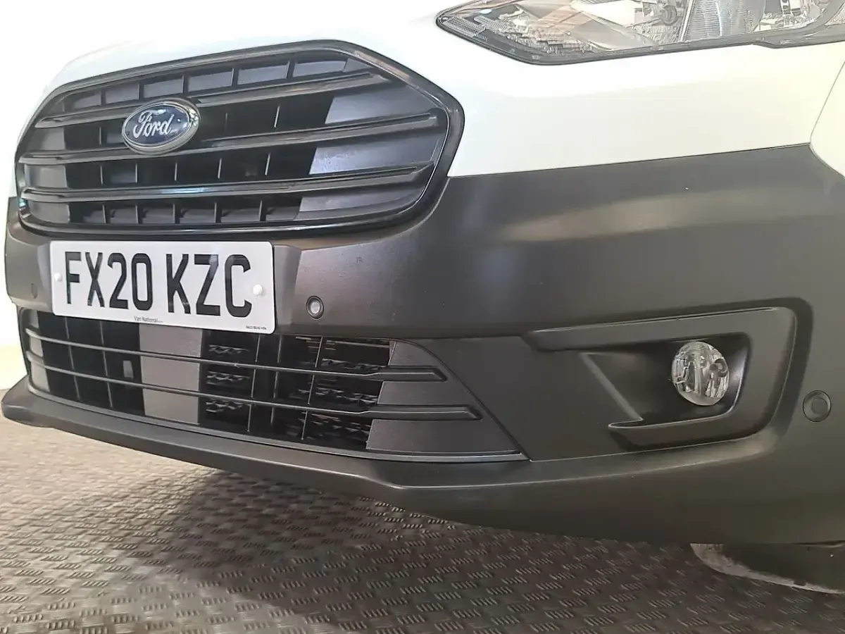 Used Ford Transit Connect 100 HP (73 kW) 2020 White MPV