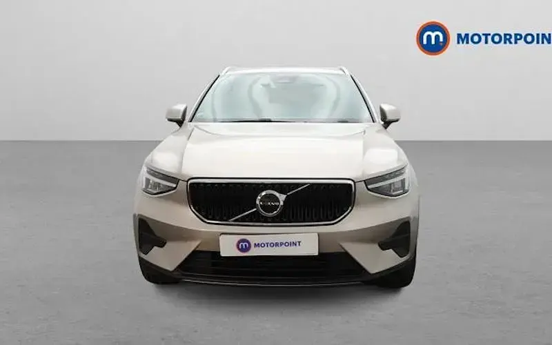Usado Volvo XC40 Core 163 HP (119 kW) 2026 SUV