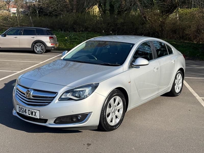 Used Vauxhall Insignia 163 HP (119 kW) 2014 Silver Hatchback