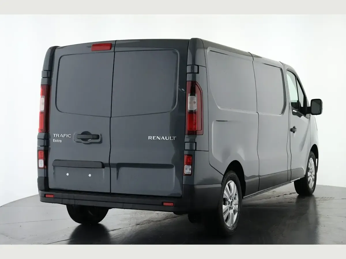 New Renault Trafic 148 HP (108 kW) 2025 Grey MPV