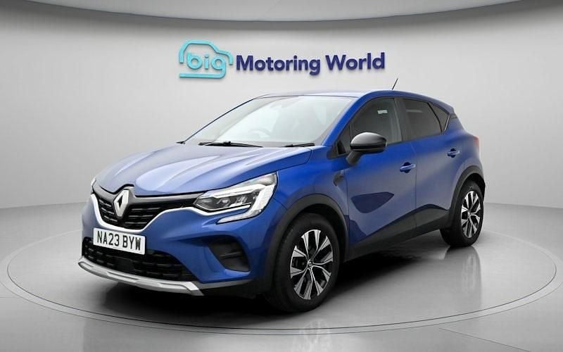 Usado Renault Captur Evolution 143 HP (105 kW) 2023 Azul SUV