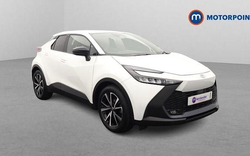 Used Toyota C-HR Design 140 HP (102 kW) 2026 SUV