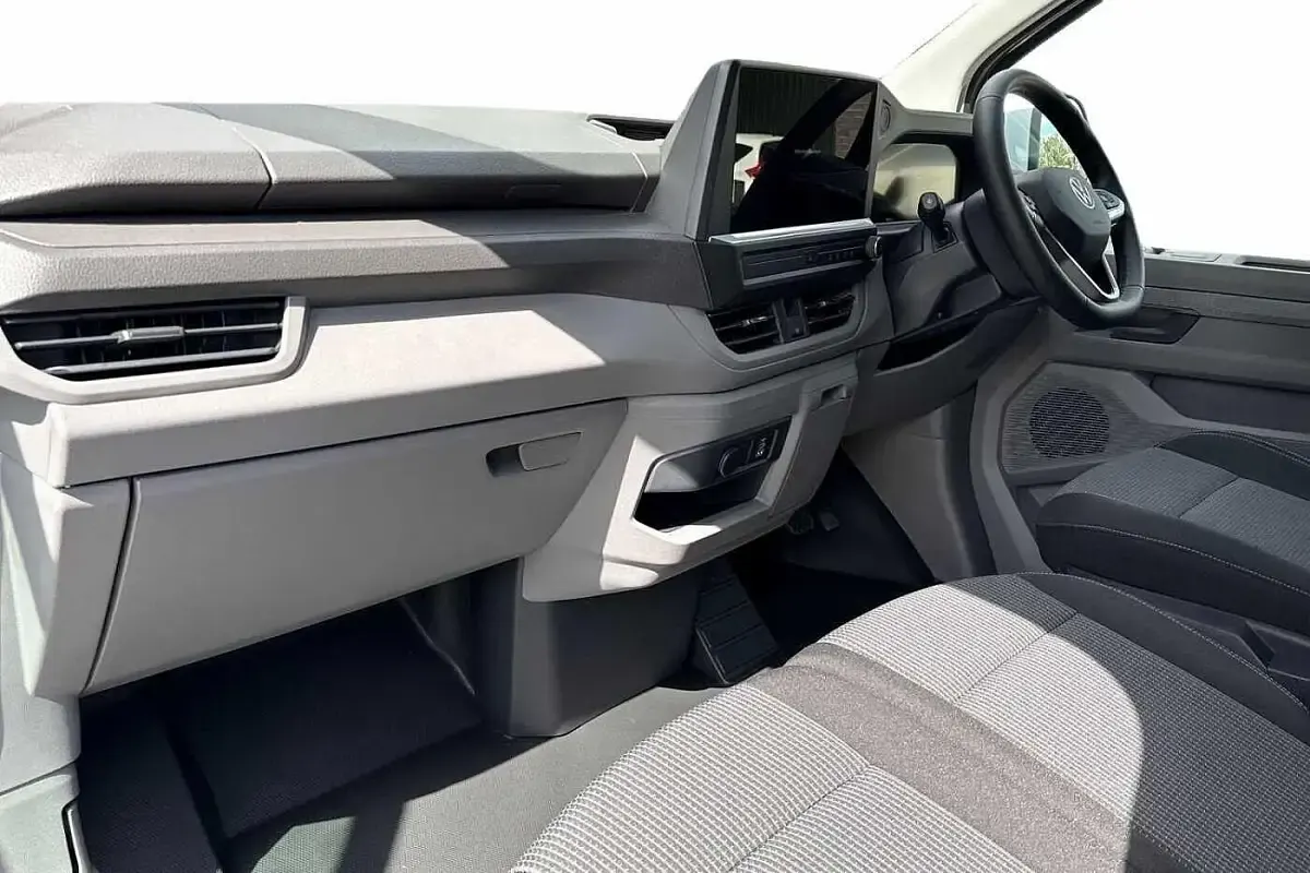 New VW Transporter 100 kW (136 HP) 2026 White Van