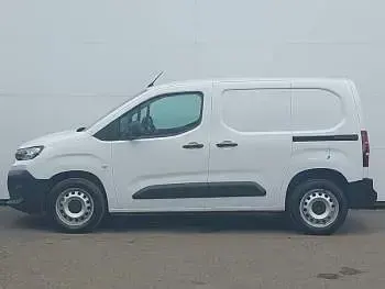 Gebraucht Citroën Berlingo 100 PS (73 kW) 2024 Weiß Van / Kleinbus