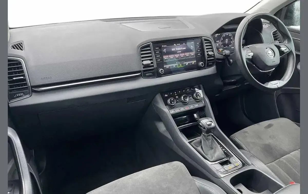Gebraucht Skoda Karoq SE L 150 PS (110 kW) 2023 Schwarz SUV