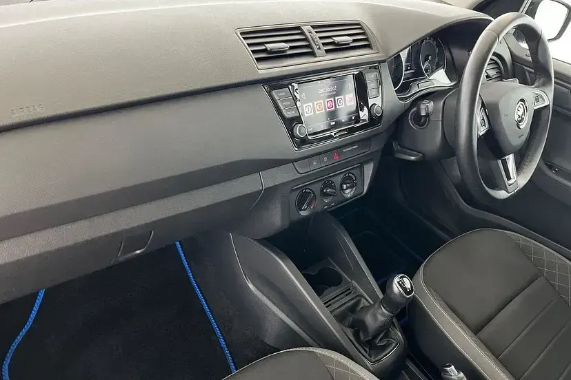 Used Skoda Fabia Colour Edition 94 HP (69 kW) 2020 Race blue Hatchback
