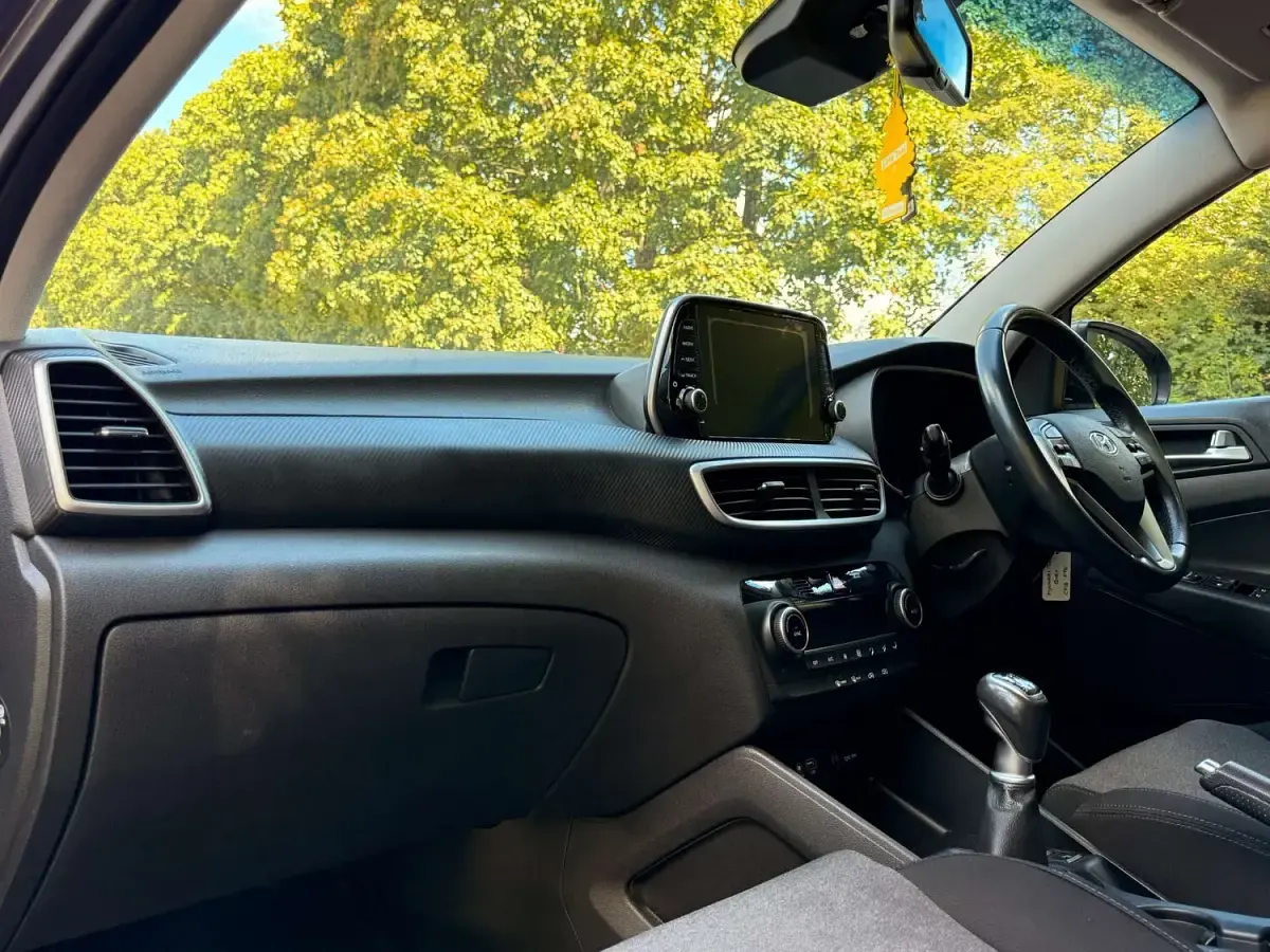 Used Hyundai Tucson SE 132 HP (97 kW) 2018 Grey SUV