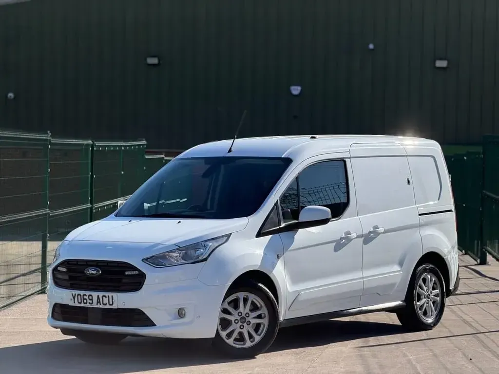 Begagnad Ford Transit Connect Limited 120 HK (88 kW) 2020 Vit Minibuss