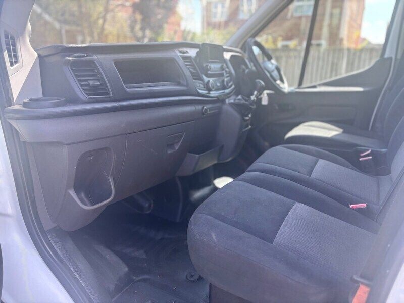 Used Ford Transit 130 HP (95 kW) 2021 White