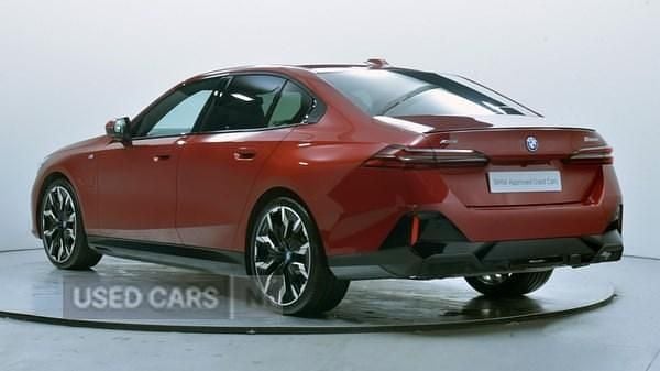 Used BMW 550e M Sport 482 HP (354 kW) 2025 Red Sedan