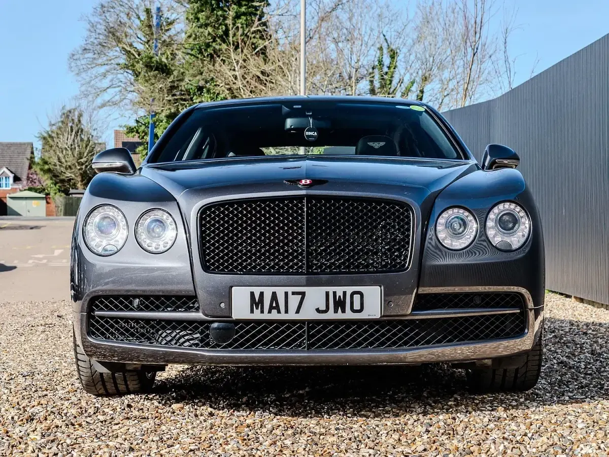 Used Bentley Flying Spur Mulliner 507 HP (372 kW) 2017 Grey Sedan