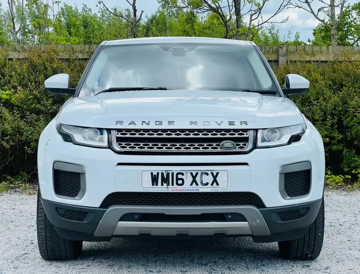 Used Land Rover Range Rover evoque SE 150 HP (110 kW) 2016 White Estate